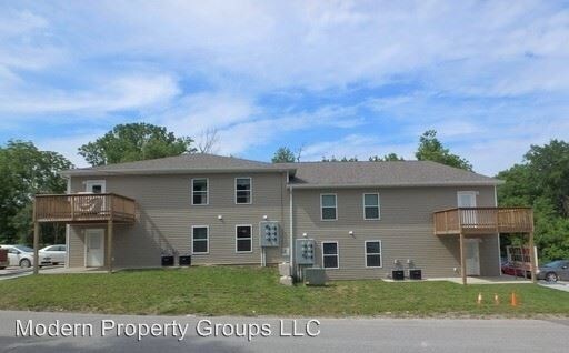 Building Photo - 203 Tyler St