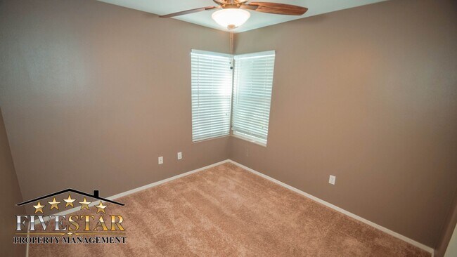Building Photo - 4334 Bareback Ln