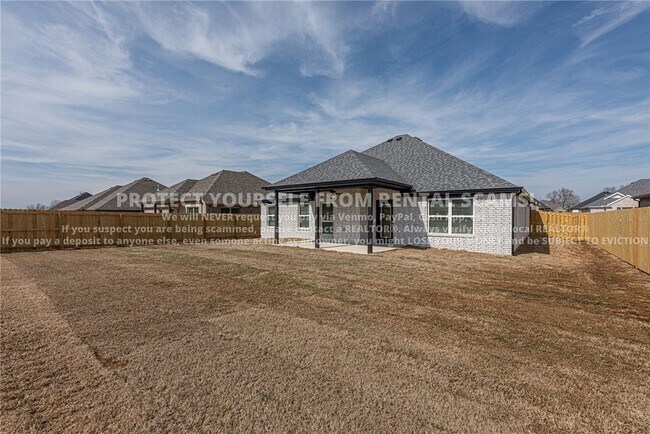 Building Photo - 1109 Harvest Ave