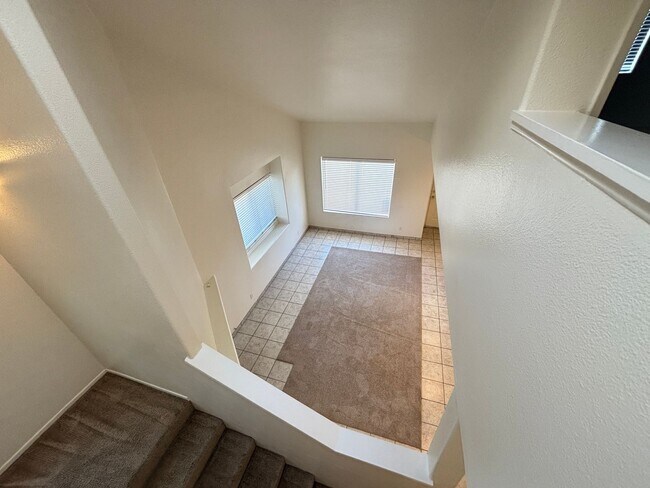 Building Photo - (APPLICATIONS PENDING) West Palmdale Townhouse