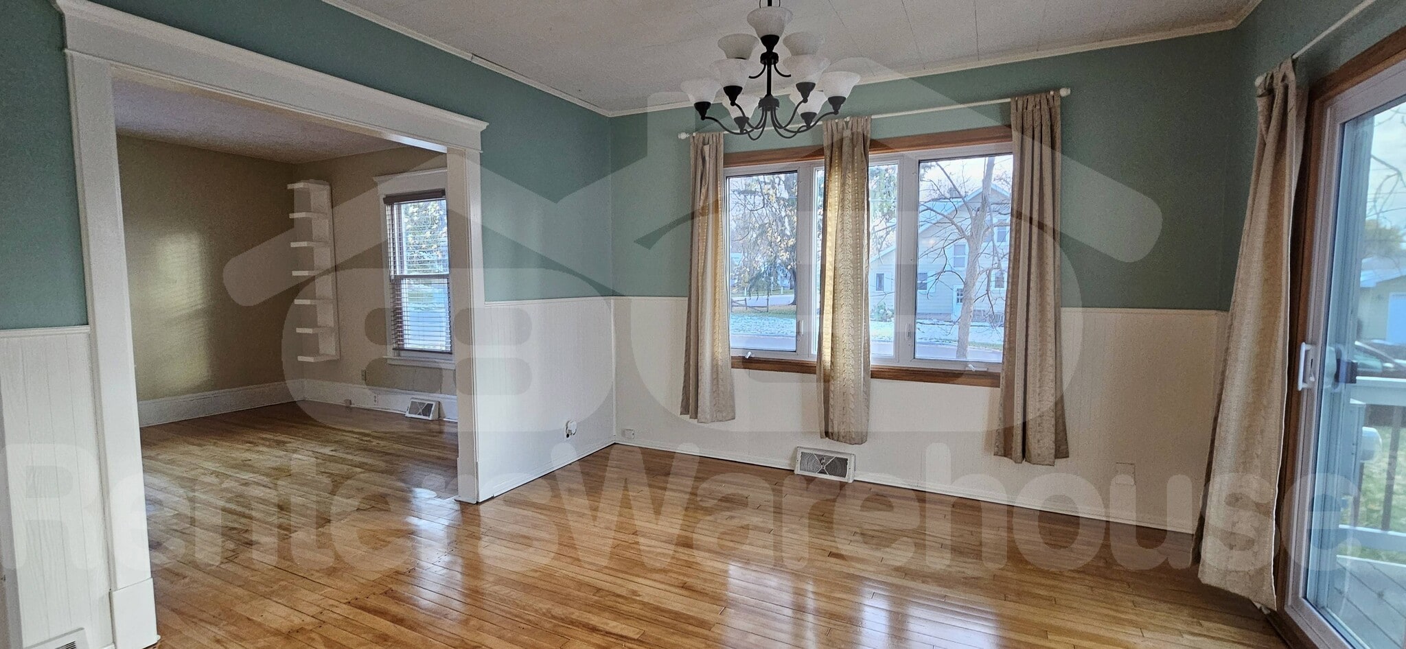 Building Photo - 1303 2nd St