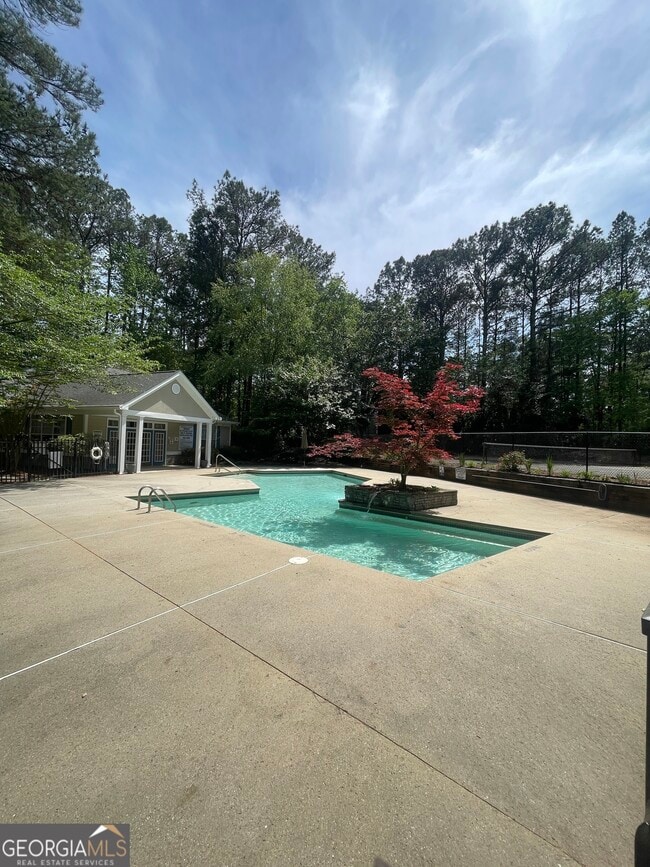 Building Photo - 407 Peachtree Club Dr