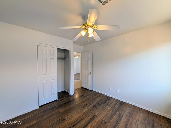 Building Photo - 6416 N 78th Ln