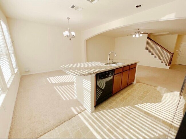 Building Photo - 8318 Greys Ln