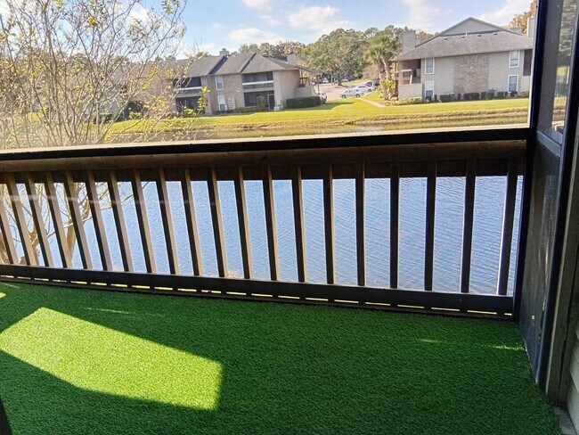 Building Photo - 10200 Belle Rive Blvd