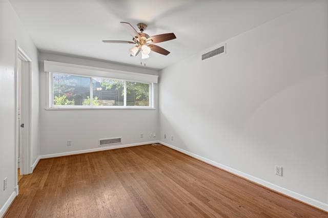 Building Photo - 945 Sam Dealey Dr