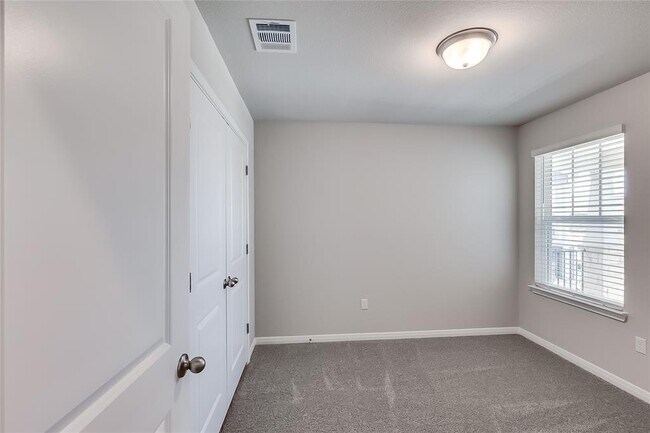 Building Photo - 12710 Autumn Bird Trl