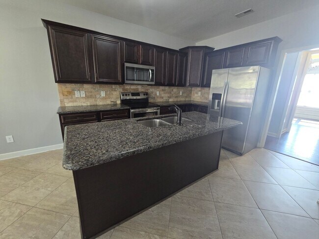 Building Photo - Spacious Home in Carolina Lakes Near the Pool, Clubhouse & Fitness Trail!