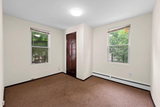 Building Photo - 144-19-144111 111th Ave