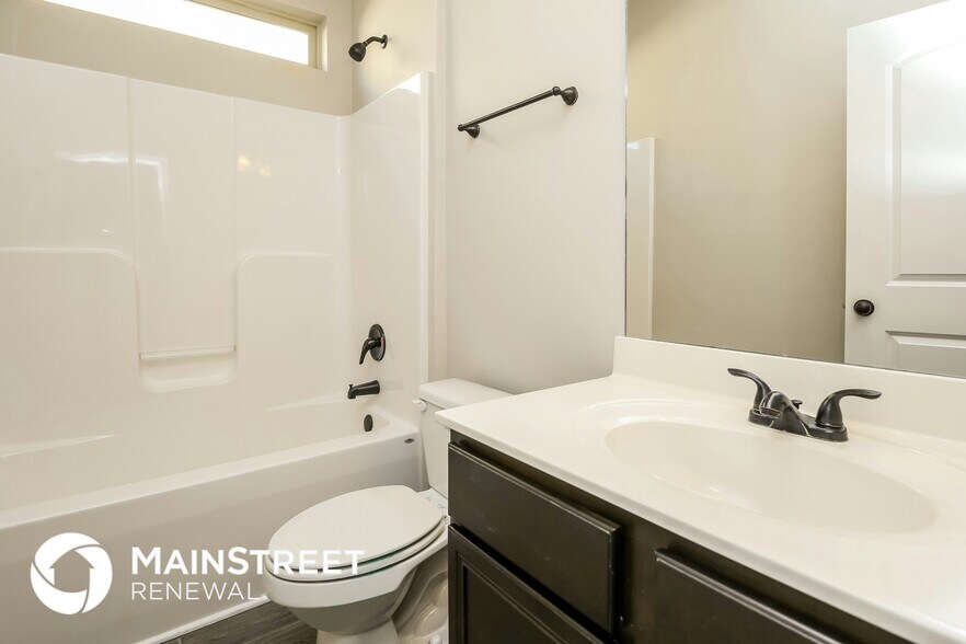 Building Photo - 4715 Sweet Water Dr