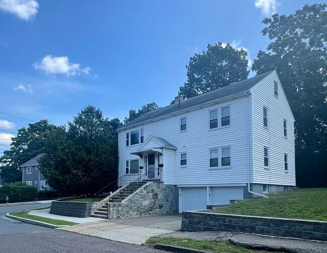 Building Photo - 4 Mangano Ct