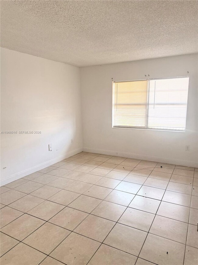 Building Photo - 611 NW 177th St