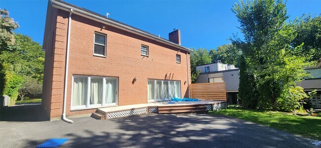 Building Photo - 7 Stratford Pl