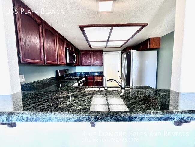 Building Photo - 358 Playa Blanca