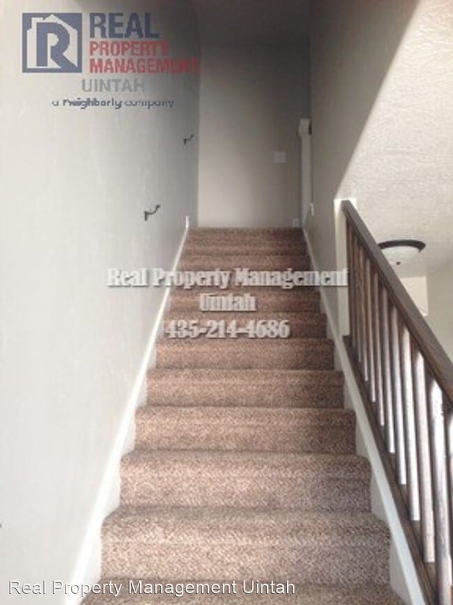 Building Photo - 3 br, 2.5 bath House - 431 E Red Fox Lane