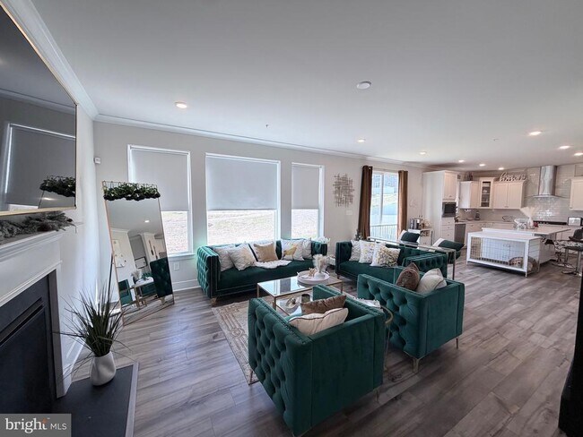 Building Photo - 2835 Bridgewater Dr