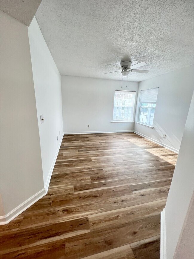 Building Photo - 8791 Chandler Dr
