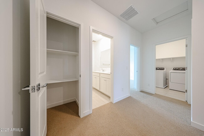 Building Photo - 2837 W Eagle Talon Trail