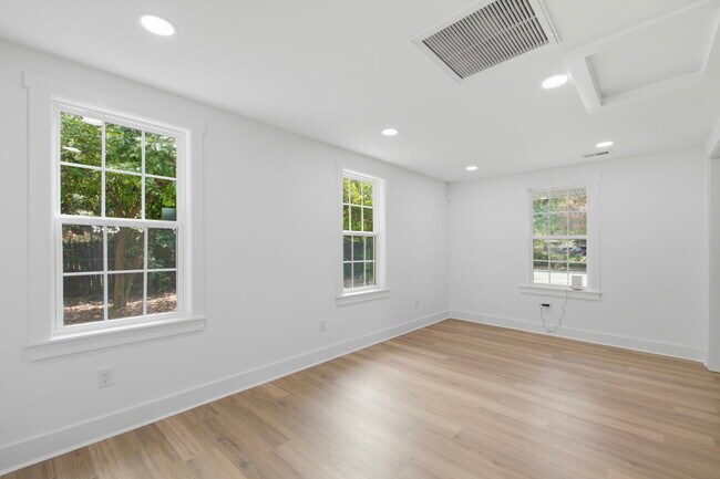 Building Photo - 1787 Hay Rd