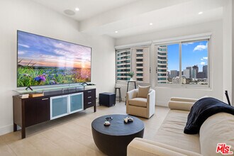 Building Photo - 10501 Wilshire Blvd