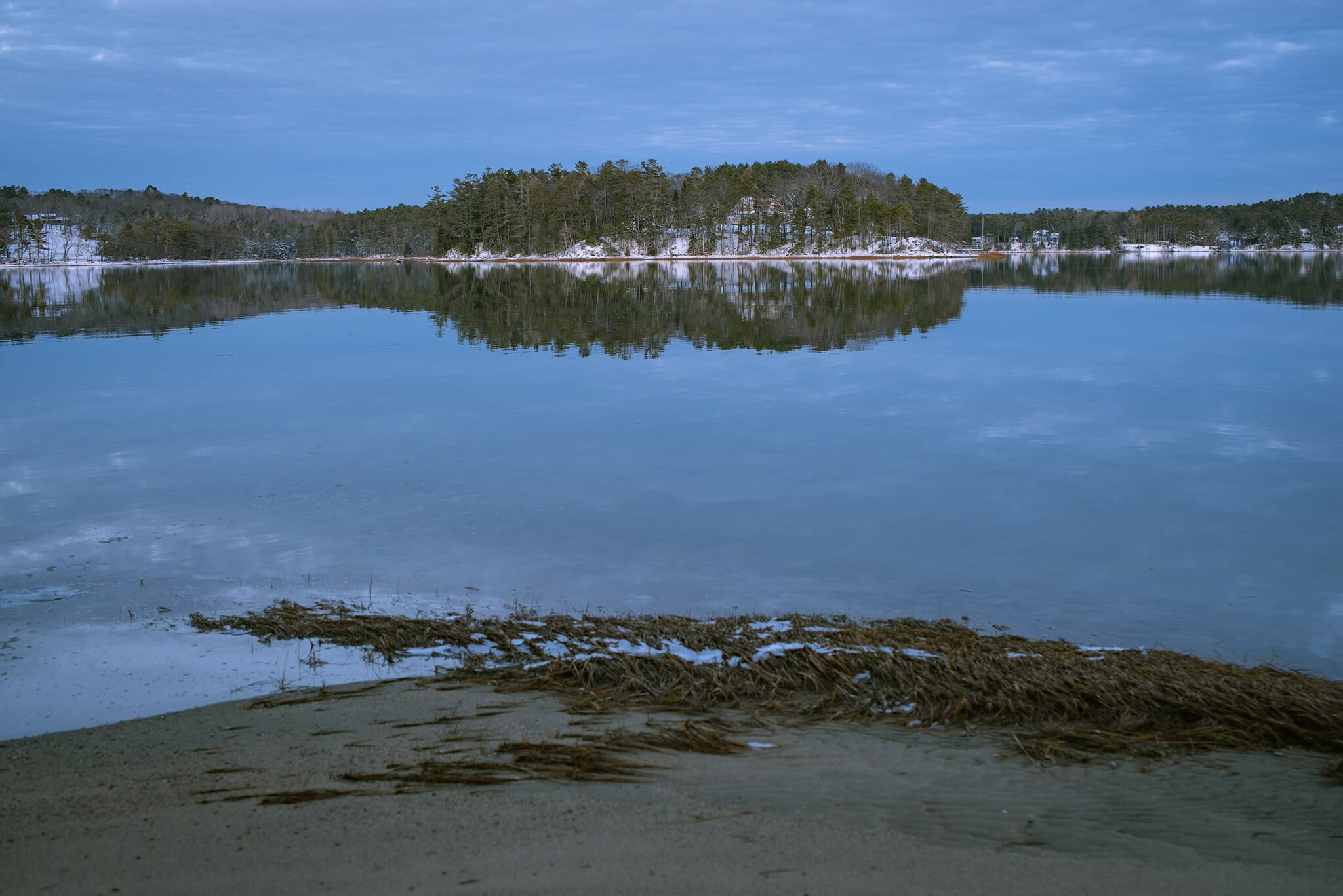 Building Photo - 18 Sandy Beach Rd