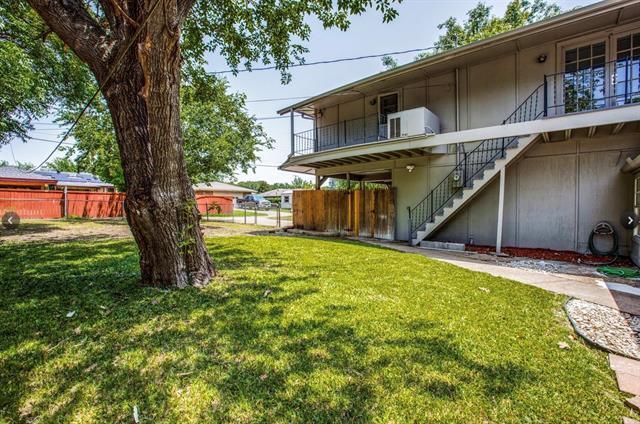 Building Photo - 710 Palm Ave