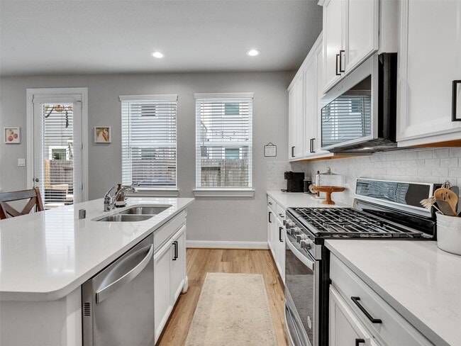 Building Photo - 3118 Cloud Forest Ln