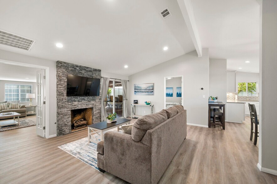 Building Photo - 3244 Marathon Drive