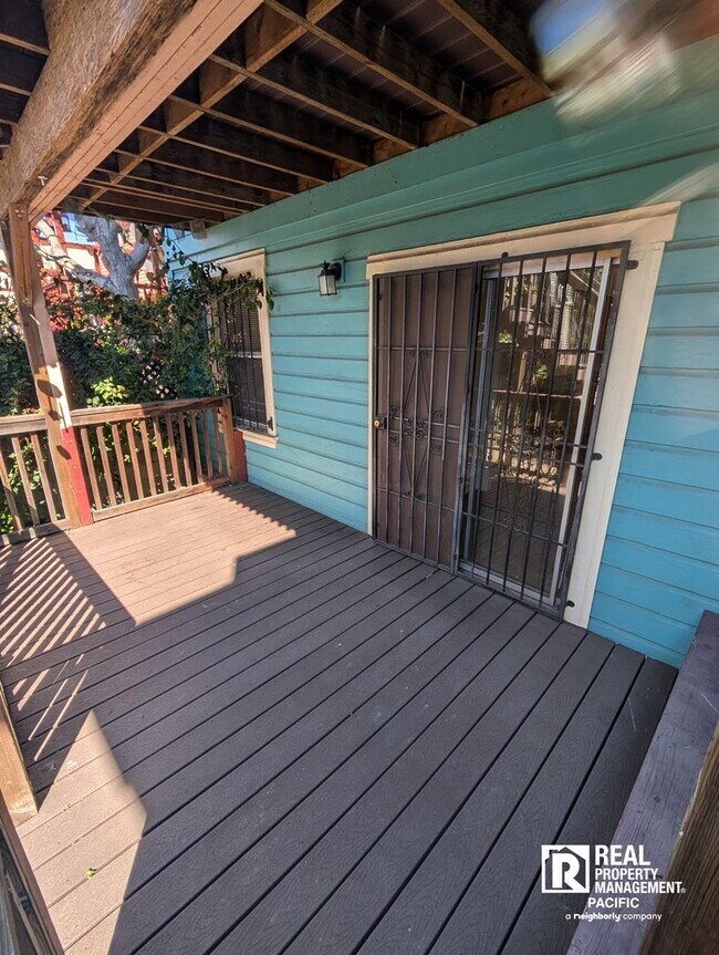 Building Photo - Charming 2BR Home with Private Deck & Shared Backyard – Oakland