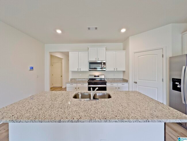 Building Photo - 306 Park Crest Run