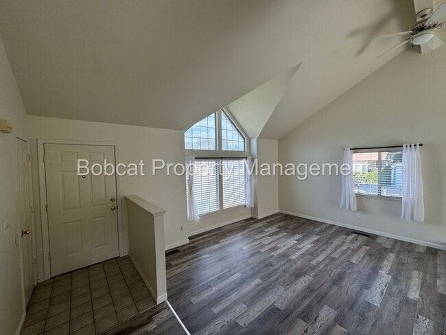 Building Photo - 4123 Sweetwater Dr