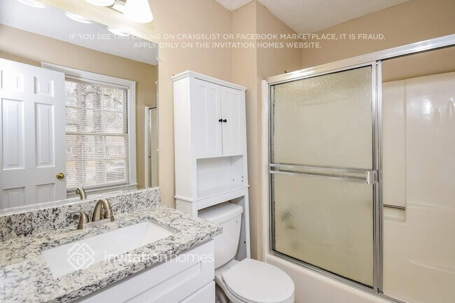 Building Photo - 253 Summit Ridge Dr