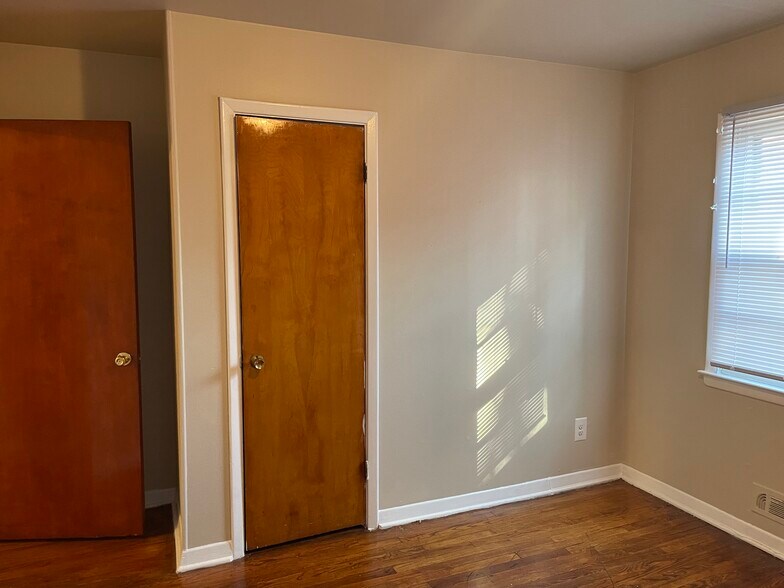 Building Photo - 24 Grand Ave