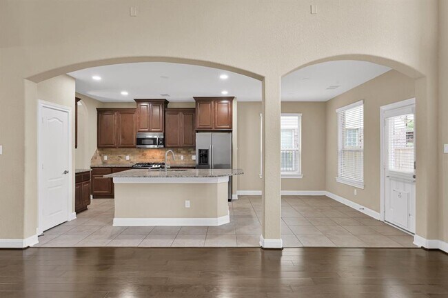 Building Photo - 106 N Pinto Point Cir
