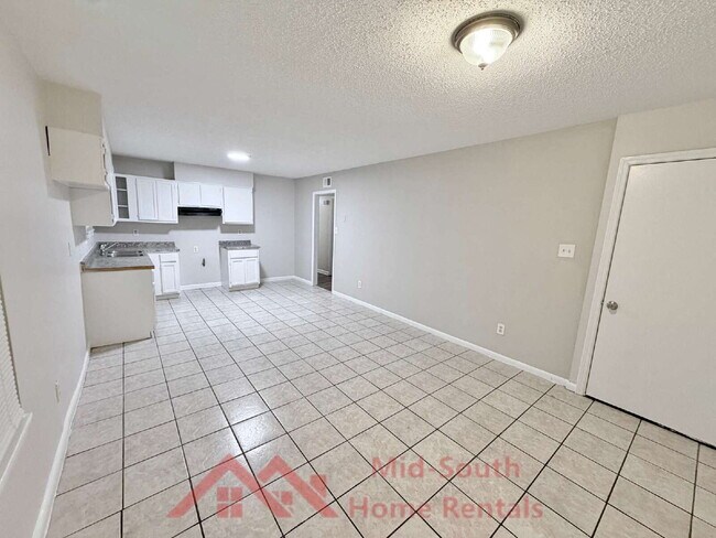 Building Photo - 5151 Corkwood Dr