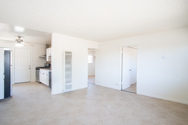 Building Photo - 57373 Yucca Trl