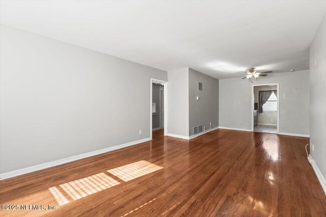 Building Photo - 1612 Flagler Ave