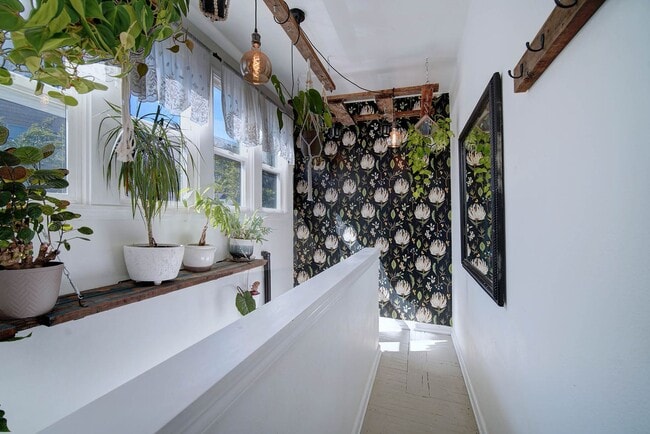 Building Photo - 13027 40th Ave S