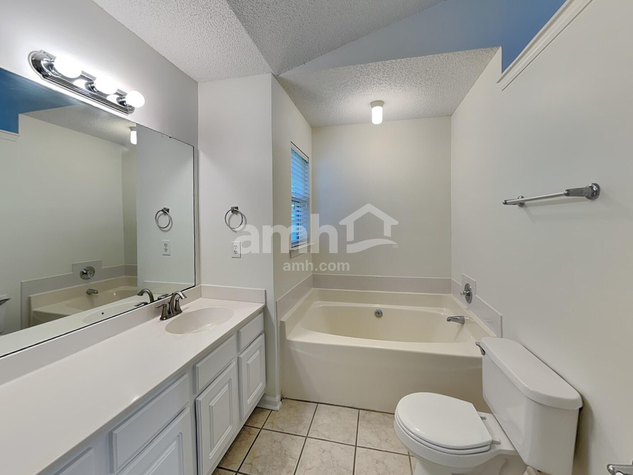 Building Photo - 12190 Canopy Ln