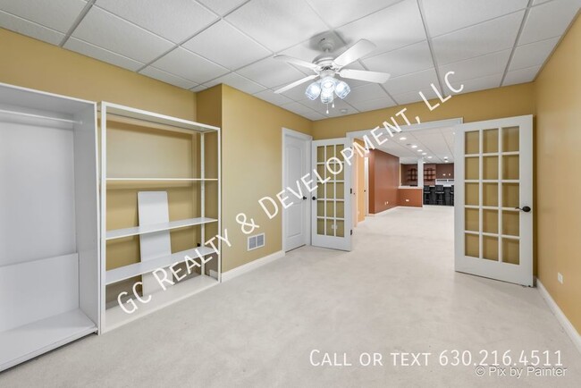 Building Photo - ***POOL & CLUBHOUSE COMMUNITY / PLAINFIELD...