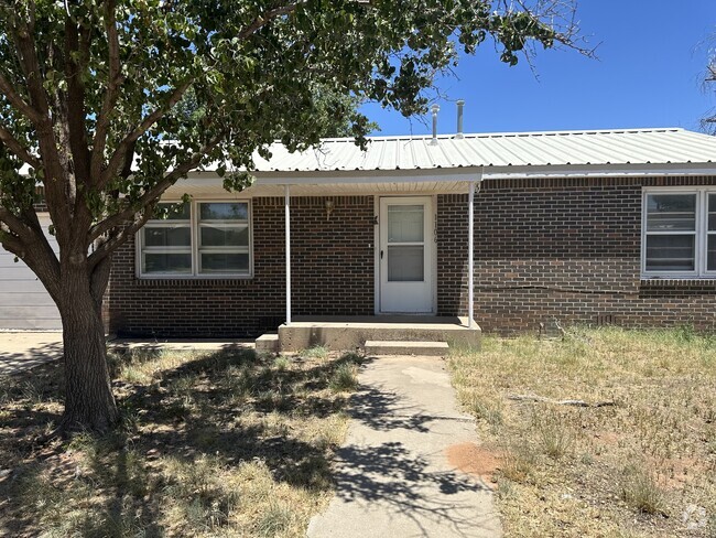 Building Photo - 1106 NW 7th St