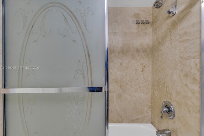 Building Photo - 2945 NE 185th St