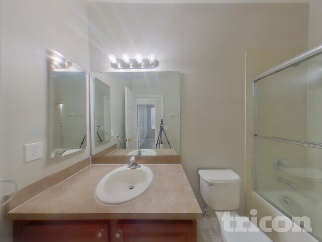 Building Photo - 304 Churchill Downs Blvd