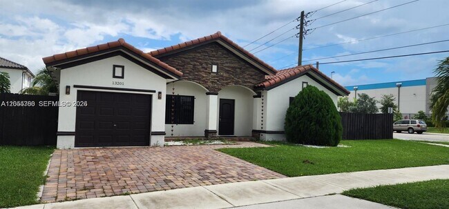 Building Photo - 13201 SW 274th Terrace
