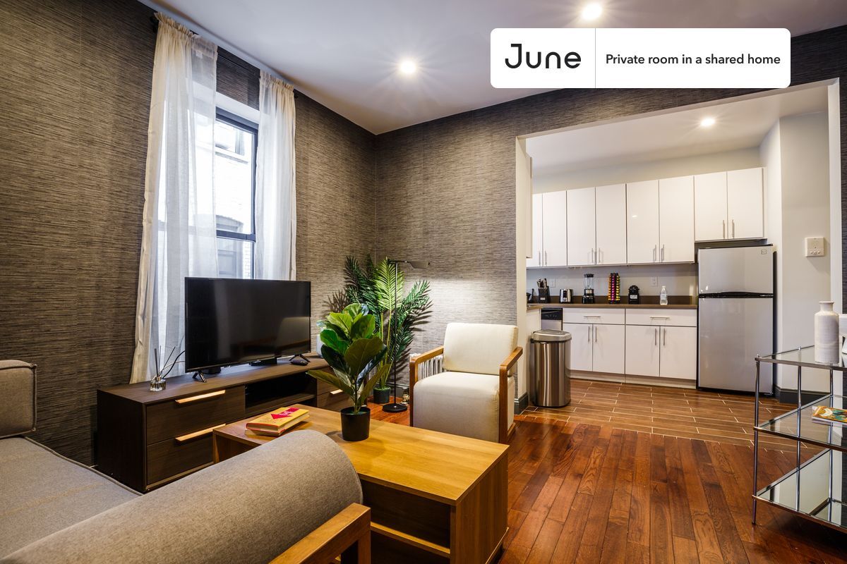 Building Photo - Room in Shared 4 bed/1 bath home in West Harlem