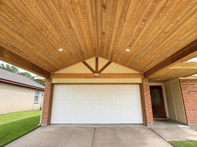 Building Photo - 1427 Kappa St