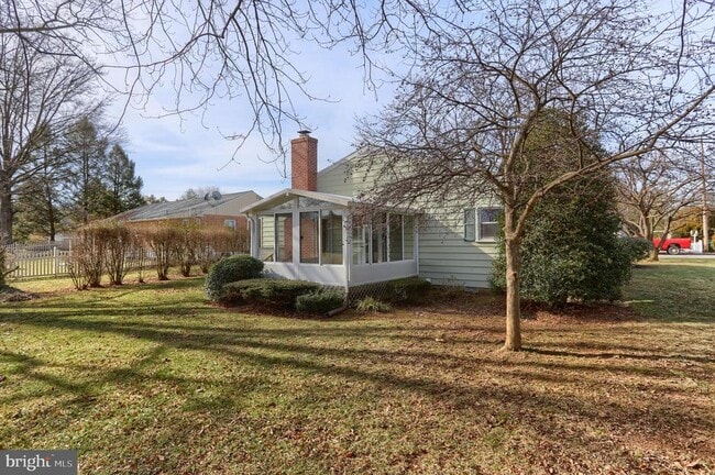 Building Photo - 137 Apple Ln