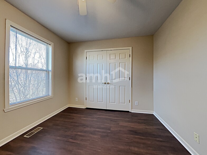 Building Photo - 13041 Rawlings Ct