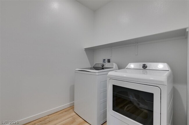 Building Photo - 1031 Valeria Rdg Ln