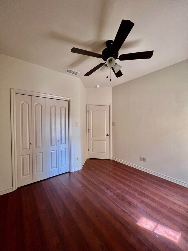 Building Photo - 9804 Cantera Ct